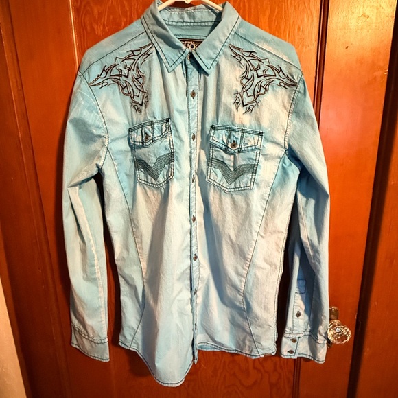Buckle Embroidered Sky Blue Casual Shirt - Picture 5 of 5